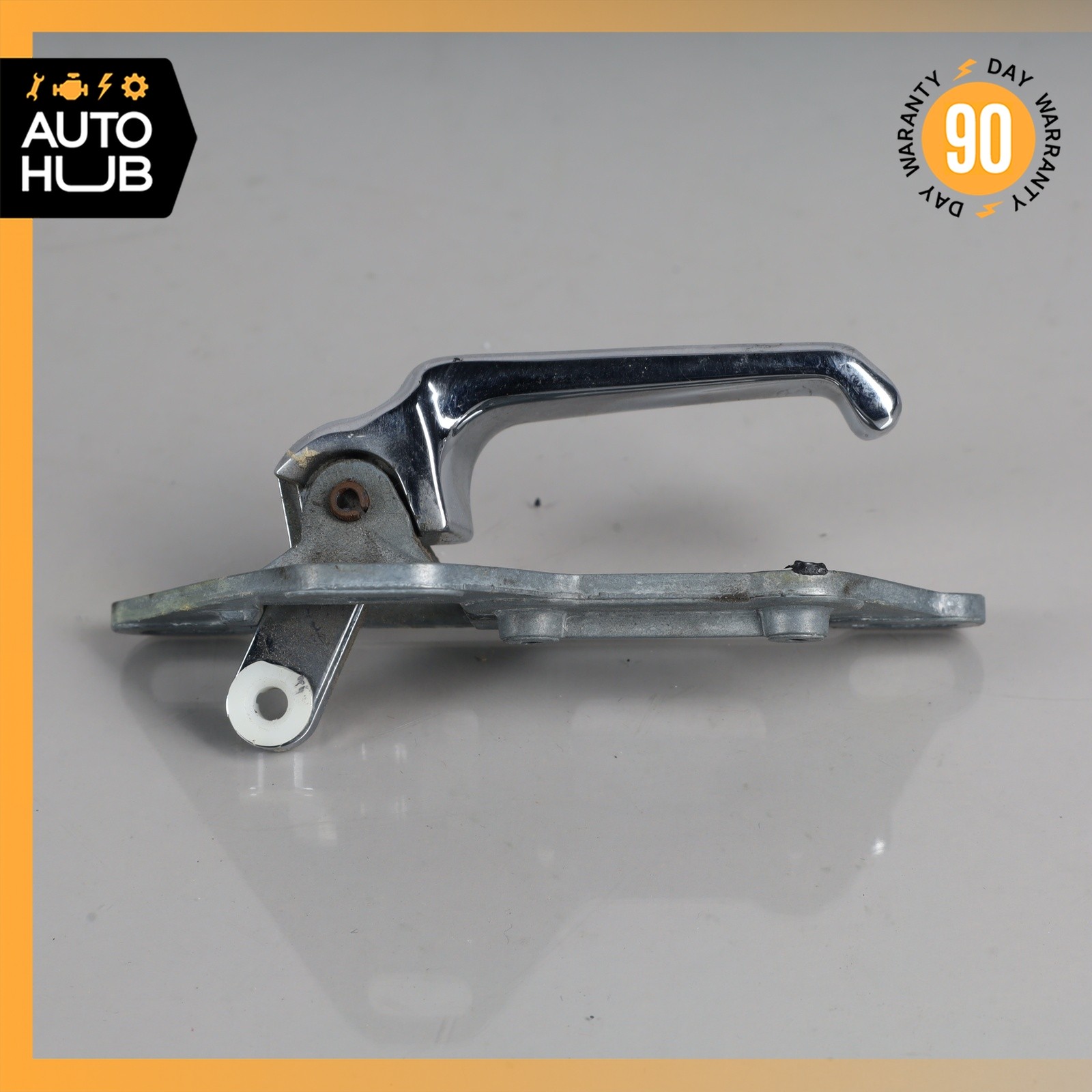 Bentley Eight Front Right Door release handle