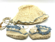 VINTAGE CREAM AND BLUE CROCHETED HAT AND BABY BOOTIES SET