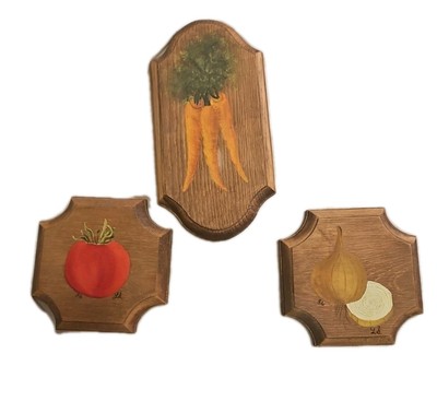 Vintage Adorable Handpainted Carrot Tomato Onion Kitchen Plaques Farmhouse