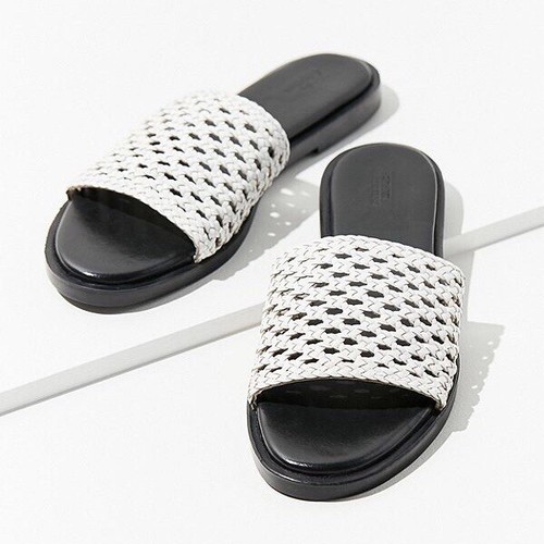 Urban Outfitters geflochtene Leder-Pantoletten Sandalen NEU Größe 6 weiß & schwarz flach $ 44