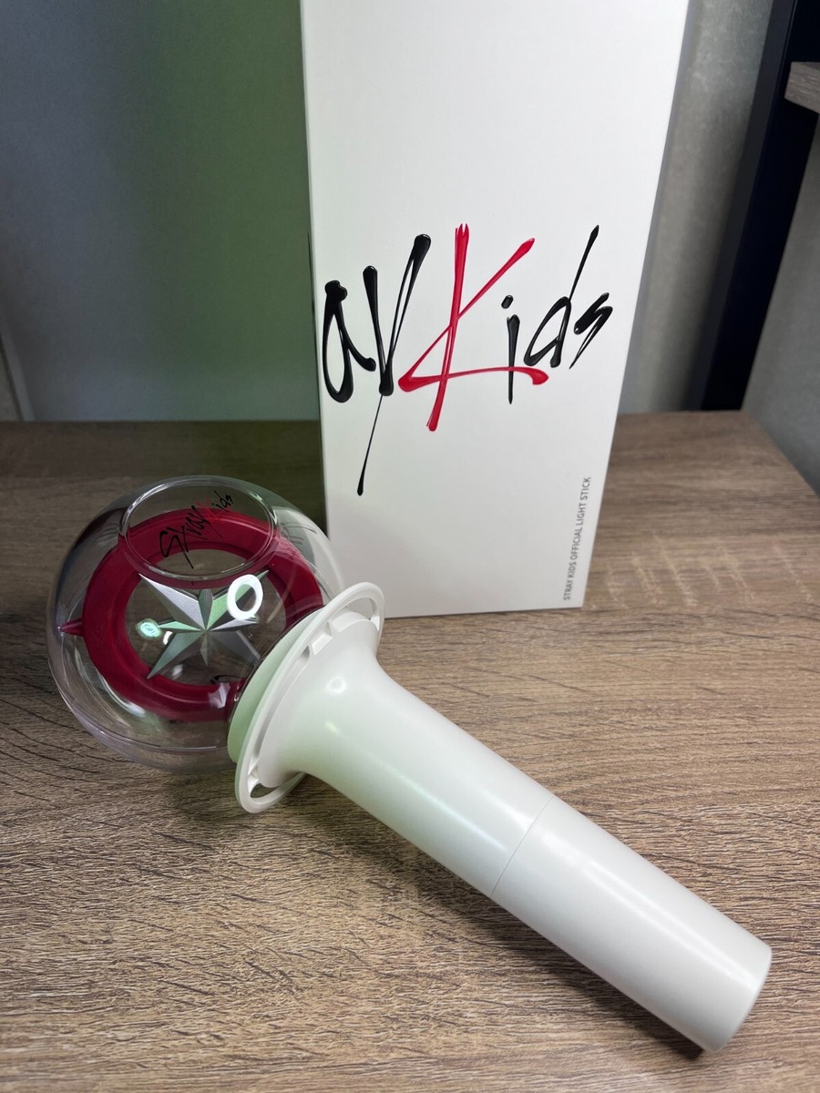 K-POP/アジア Stray Kids - Stray Kids OFFICIAL LIGHT STICK Amazon.com: SAYZER Stray Kids Official Light Stick Ver 2