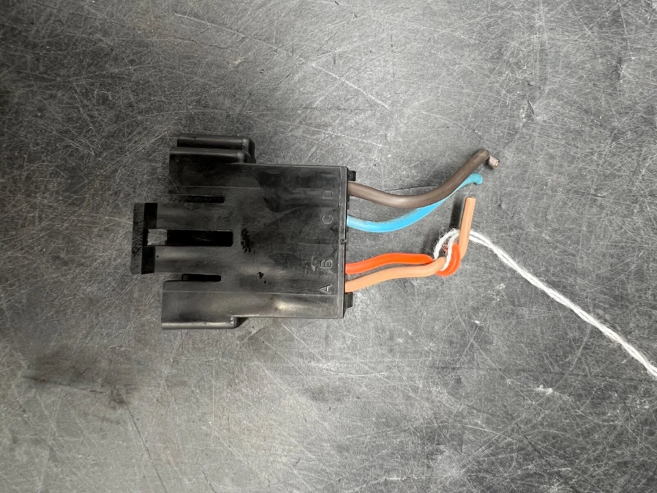 1975-1987 Buick Riviera OEM Climate Control Module Pigtail Wiring Harness  - Image 3 of 4