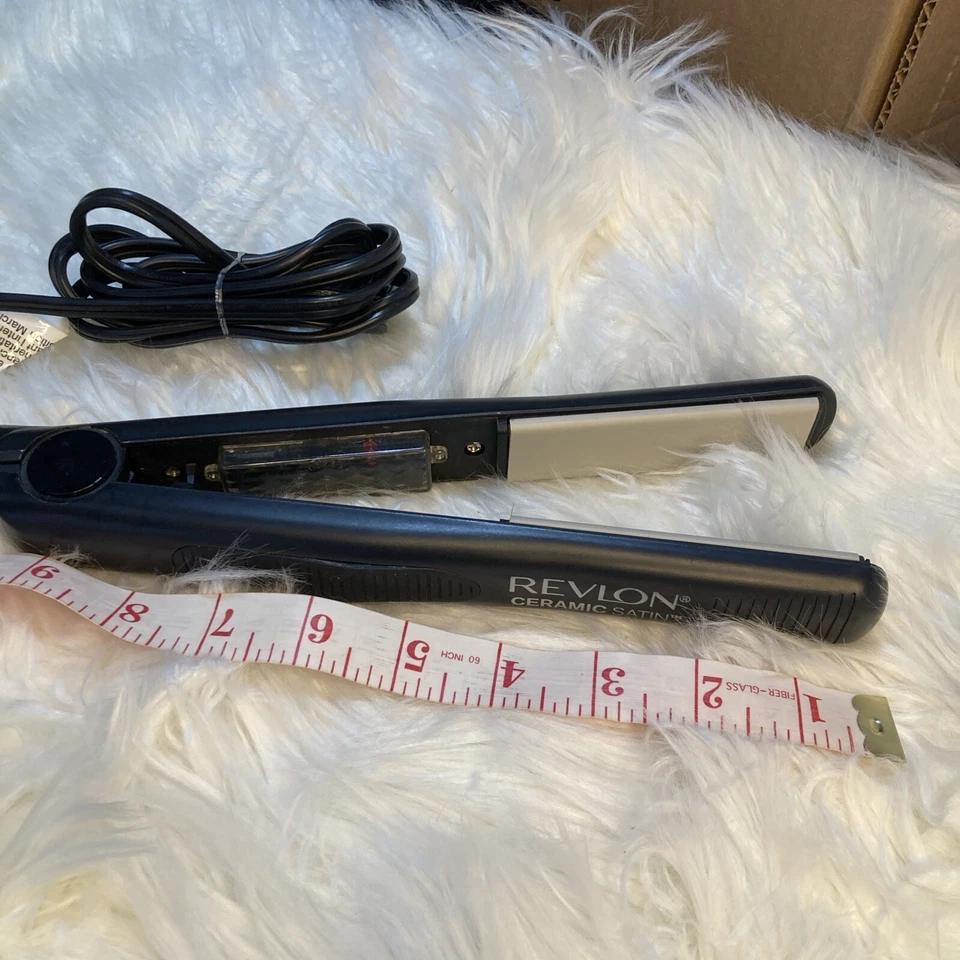 Plancha de peinado alisadora de cerámica satinada Revlon calor variable 1" prueba RVST2022F Foto 2 de 4
