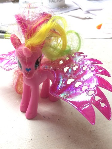 my little pony pink unicorn with wings figure