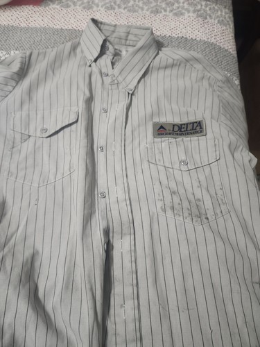 Delta Airlines Mens short sleeve button down Shirt Grey Medium Vintage Cintas