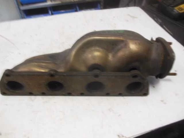 Driver Left Exhaust Manifold Thru 9/02 Fits 01-03 AUDI S8 431415 - Image 2 of 4