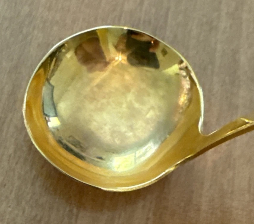 Позолоченная сервировочная ложка/ложка для сахара 14 карат длиной 4 1/4 дюйма - Изображение 2 из 4