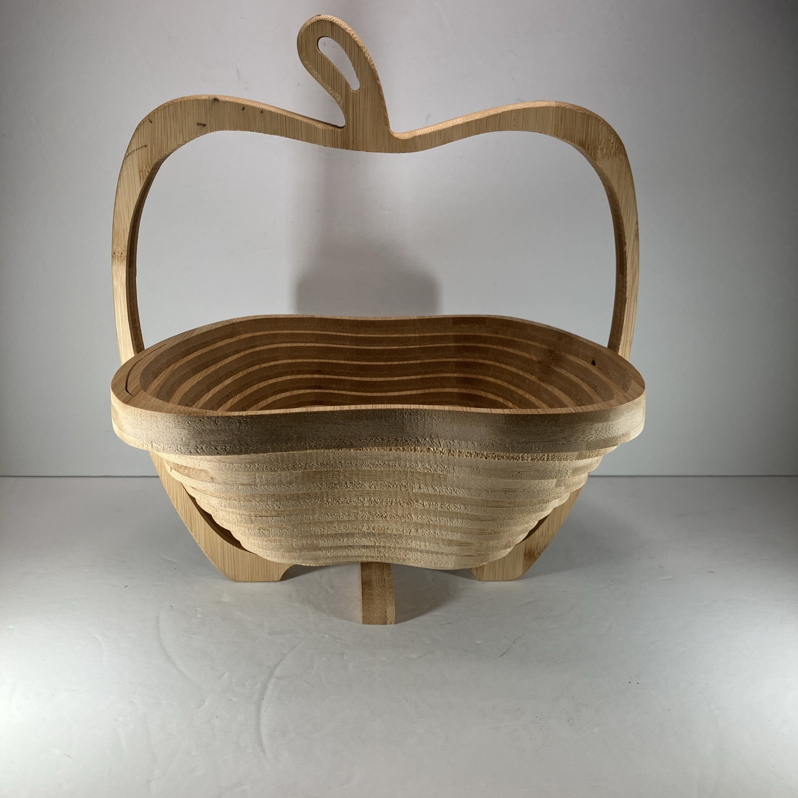 Bonnie And Pop Of New York Wooden Expandable Bowl/Tray Perfect Unused Condition