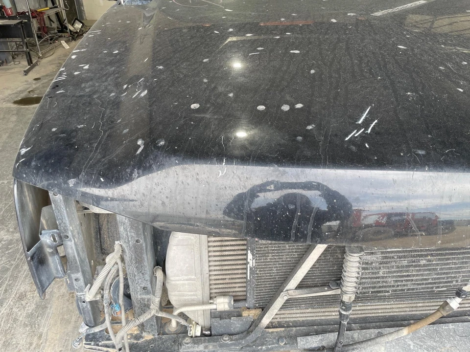 2005 - 2007 Chevy Silverado 3500 Black-41U Hood Panel Foto 4 de 4