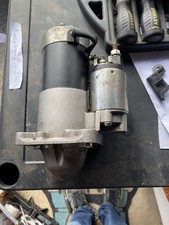 Starter Motor From A Vauxhall Zafira B 1.9 Cdti Cdti 6-Speed