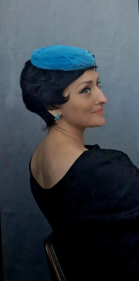 De colección. Icónico New Look Mediados 1950 Turquesa Terciopelo "Turbante-Pillbox" Sombrero!!! Foto 2 de 4