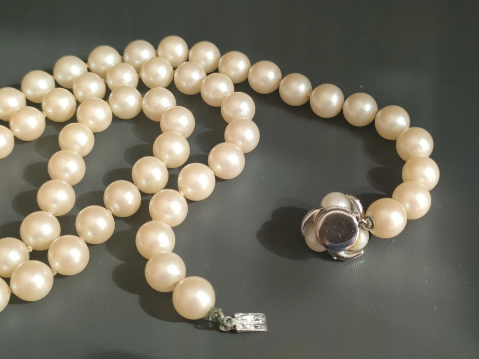 Late Art Deco Faux Pearl Necklace - Image 4 of 4