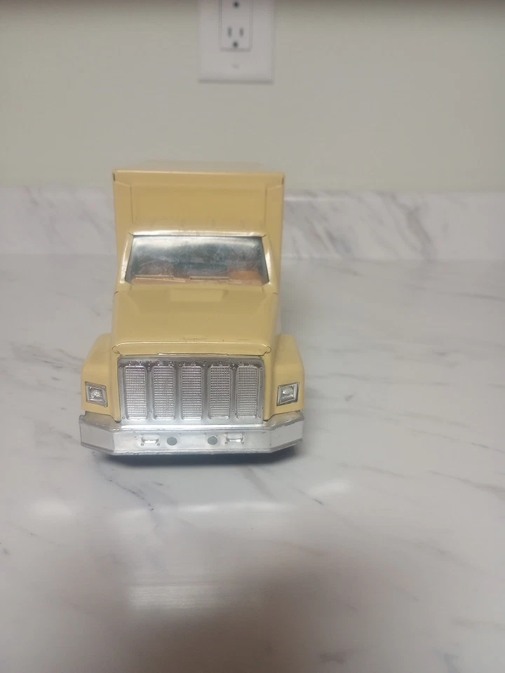 Camión de helados Schwans International de acero prensado Ertl de colección Foto 3 de 4