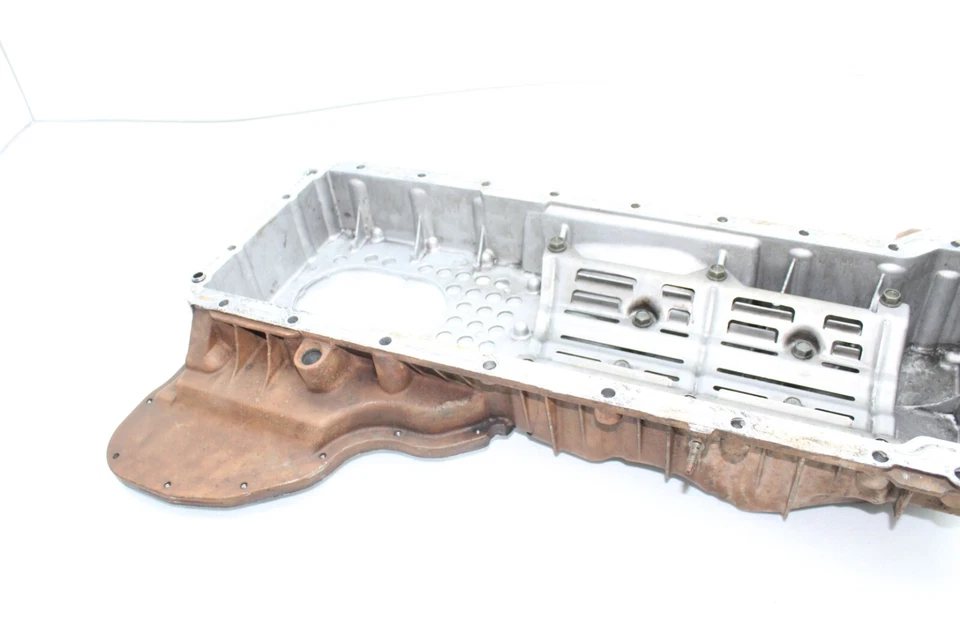 01-10 CHEVROLET SILVERADO 2500HD 6,6 L LLY CÁRTER DE ACEITE SUPERIOR Q6537 Foto 3 de 4