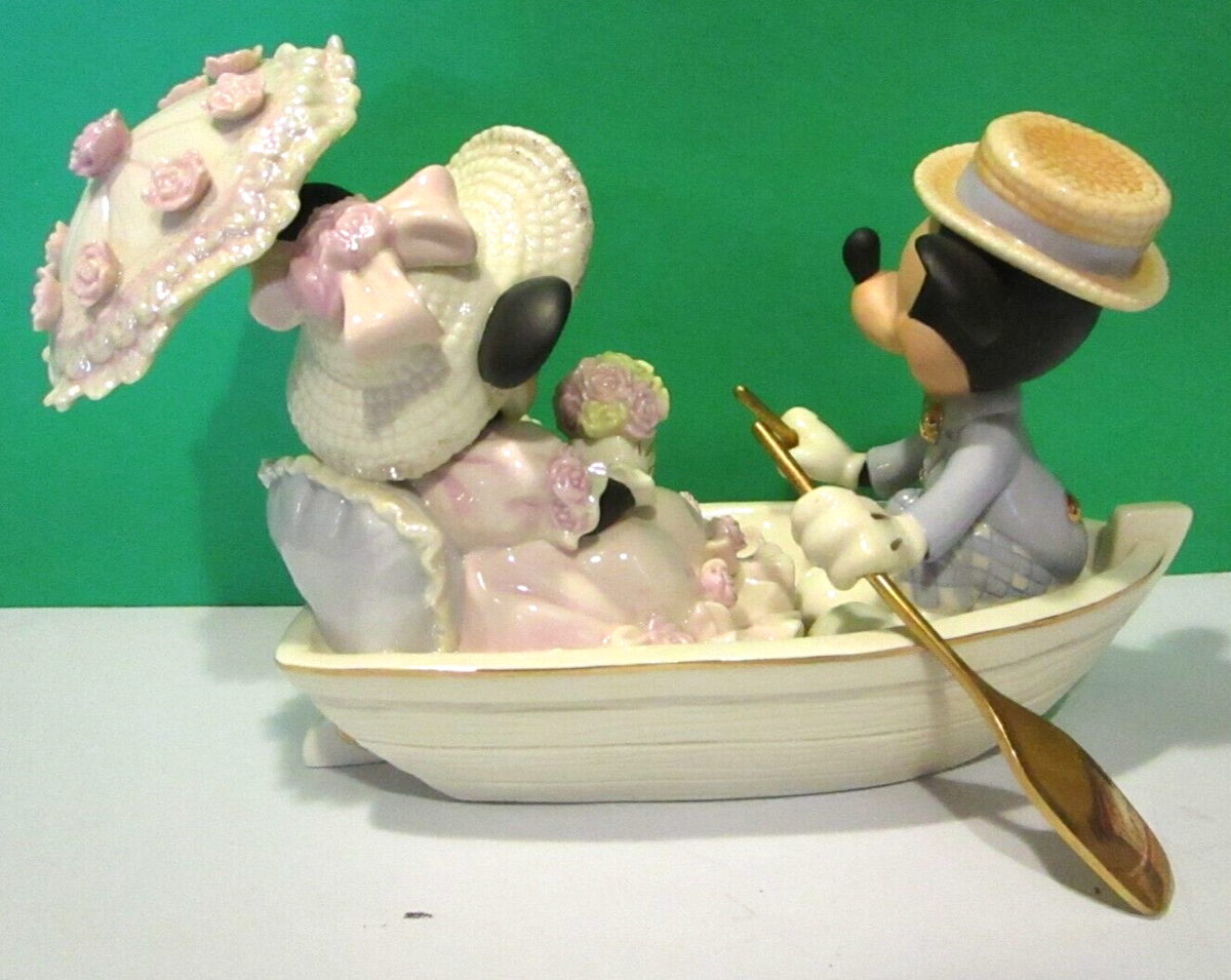 LENOX　Mickey's Carousel Romance Disney（ディズニー） レノックス LENOX ミッキー＆ミニー カルーセル