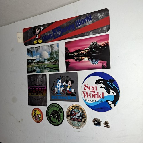Vintage Disney World Magic Kingdom Lot! Aufkleber, Button, Closine Pins, Patches! - Bild 3 von 23