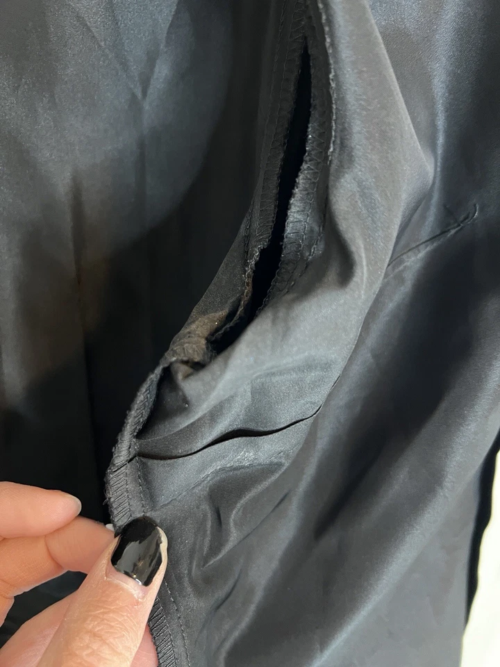 Blusa Walter Voulaz Italia Negra Seda Floral Bordada Talla 48 Foto 4 de 4