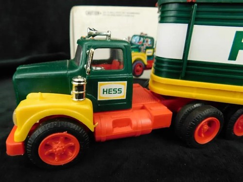 1976 Hess Toy Truck with Original Box and 3 Oil Barrels! - Picture 5 of 13