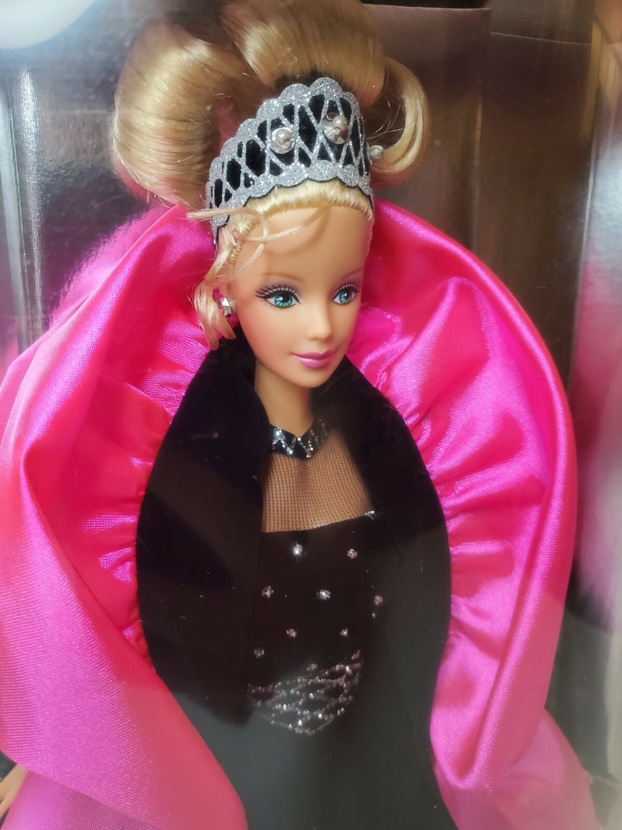 1998年バービー黒人ハッピーホリデーBarbie限定ブラック　ドレス未開封 Vintage 1998 Barbie Happy Holidays Special Edition Black Pink