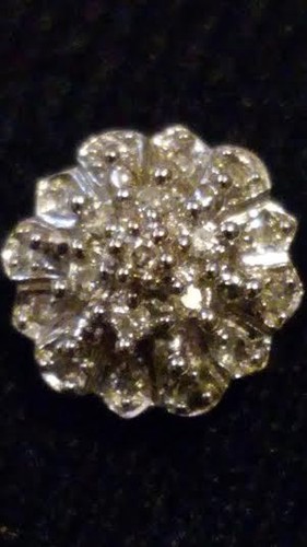 GENTS-STYLISH 9ct White Gold Diamond Stud/Earring 0.15 Carat of DIAMONDS***** - Picture 4 of 12