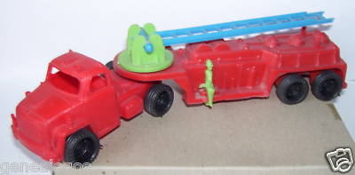 LARGE SCALE FIRE TRUCK SEMI TRAILER & SAPPERS