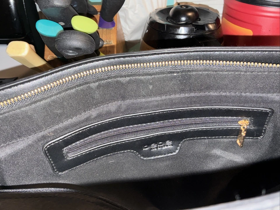 Черная сумка-тоут Bebe сумочка с золотом - Изображение 3 из 3