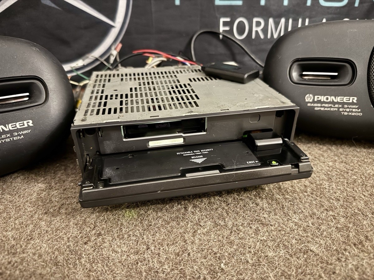 PIONEER KEH-P8250 Car Radio Cassette Player Bluetooth Module Rare