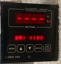 Watlow 920A-2DD0-A000 Series 920 Temperature Process Controller w/ Brackets