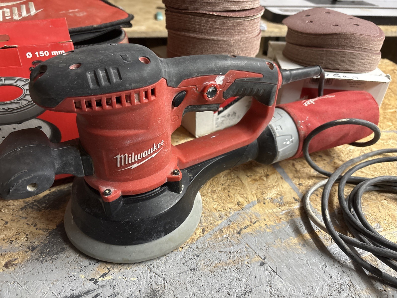 Milwaukee ROS 150 E-2 6" Random Orbit Sander - Red (4933431180)
