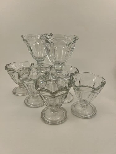 Set of 8 Vintage Anchor Hocking Glass Tulip Sundae Dessert Dishes