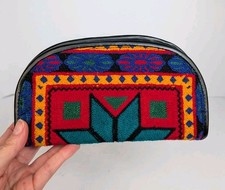 Women's Vintage Hand Woven Yarn Art Geometric Design Leather Suede Zip Case