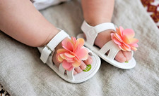 First Steps Baby Girl Flower Sandals White Peach Sz 2 3-6M Hook  Loop Pre-Own