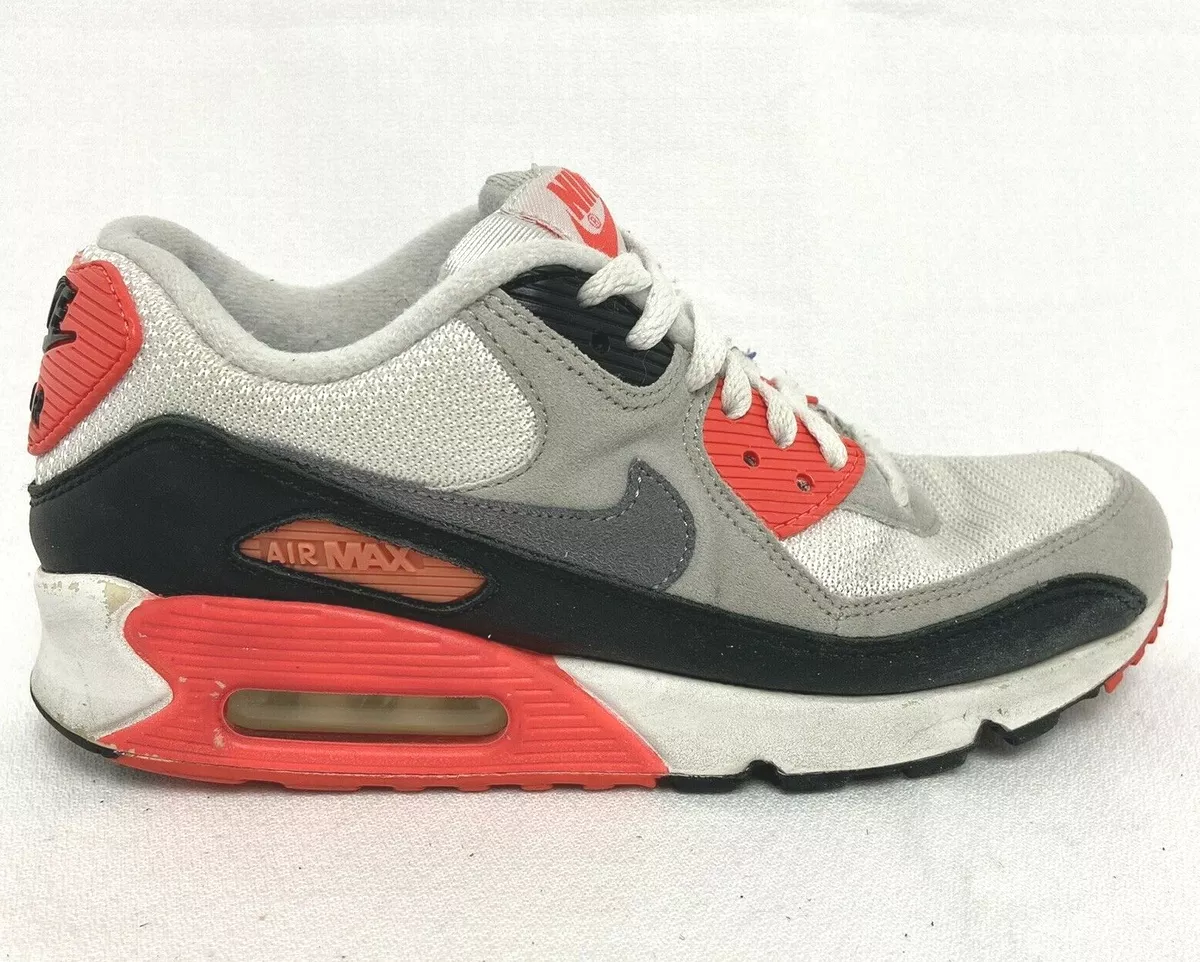 Nike Womens 2015 Air Max 90 OG Infared 742455 100 US 7 Damaged