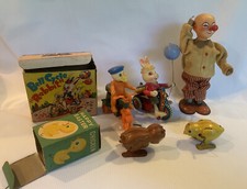 VTG wind up toys lot of 5 Made in Japan the yellow chick does not Work As Is