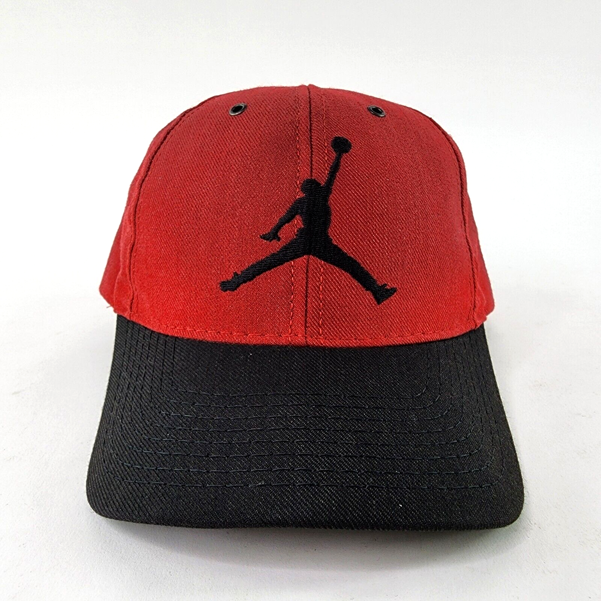【ヤホーさん専用】未使用NIKE Jordan キャップ 45 レッド ブラック Vintage Nike Air Jordan Jumpman Plain Logo Snapback Hat 23 Red