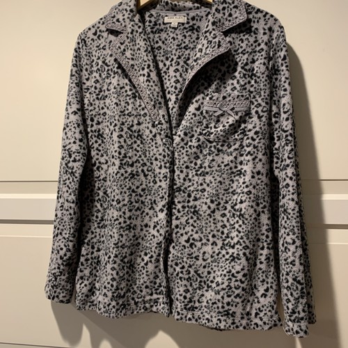 Anne Klein Gray Leopard Fleece Pajama Set Size Medium - Picture 5 of 12