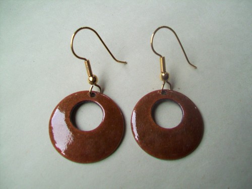 Enamel on Copper ROUND HOOP DANGLE EARRINGS - INGA ENAMELS-SOLID BROWN COLOR - Picture 3 of 3