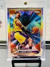 2023-24 Topps Chrome LeBron James #23 Silver Refractor Los Angeles Lakers