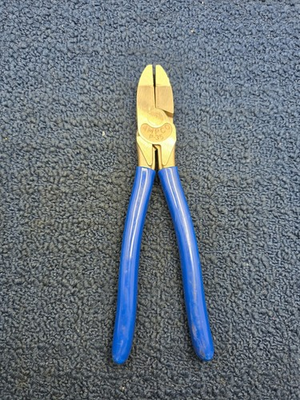 #ad Ampco Safety Tools P 35: 8 1 2 In Linemans Plier Nickel Aluminum Bronze $129.19