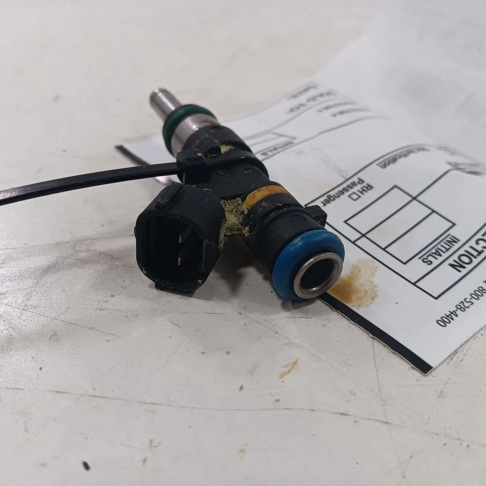 Inyector de inyección de combustible híbrido enchufable Phev para Mitsubishi Outlander 14-22 Foto 2 de 4