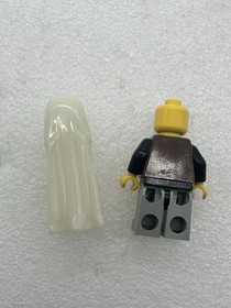 Vintage Lego Wolfpack Minifigure And Ghost Shroud Cover Accessory