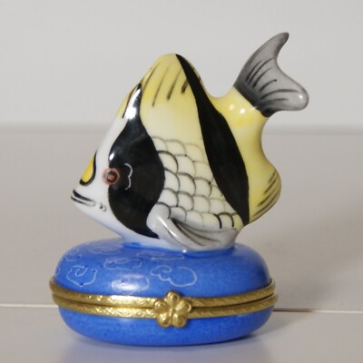 Pillendose mit Fisch - Manufakturporzellan