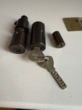 Pair Of Banham Front Door Lock Cylinders / Barrels L2000 & M2002 With 2 Keys