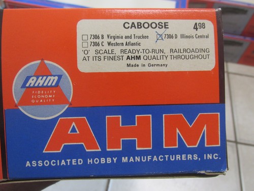 AHM O SCALE CABOOSE 7306D ILLINOIS CENTRAL O SCALE New IN BOX 8837 Rivarossi - Picture 3 of 6