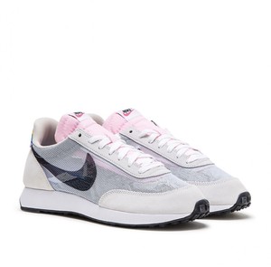 nike tailwind pride
