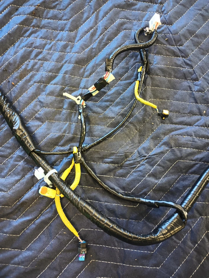 2024 SUBARU OUTBACK Body Floor Interior Right Wiring Harness 81513AN61C Used OEM Foto 3 de 4