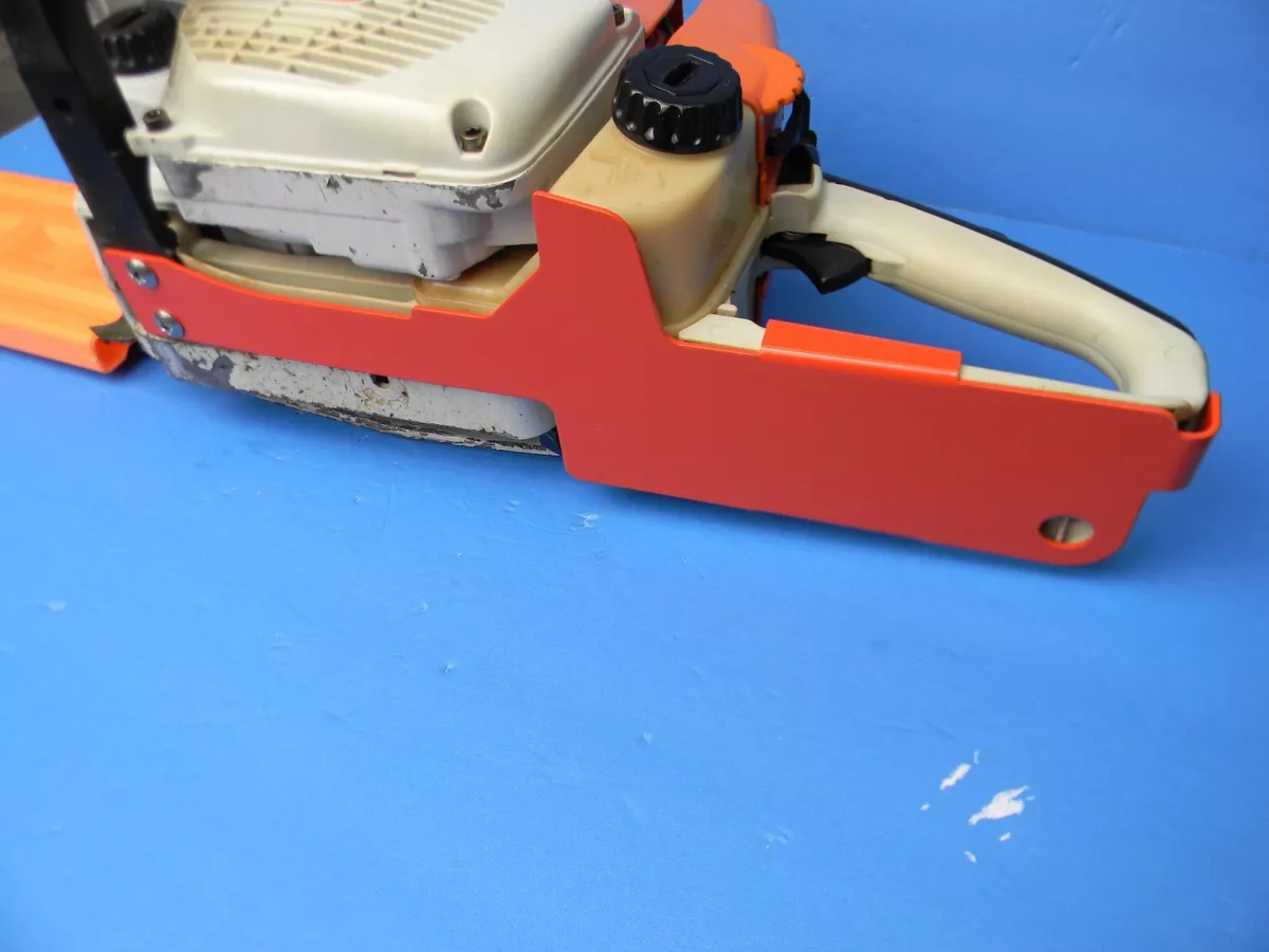 GUARD PROTECTION PLATE FOR GAS TANK HANDLE STIHL CHAINSAW 024 026 MS260 UP473