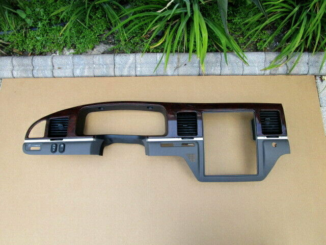 05-11 Lincoln Town Car Dash Speedometer Instrument Cluster Bezel Trim Gray Stone