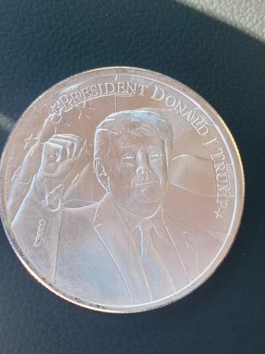 Silver Coin DONALD TRUMP SILVER 1 OZ COIN .9999 PRESIDENT Donald J Trump 2020 BU