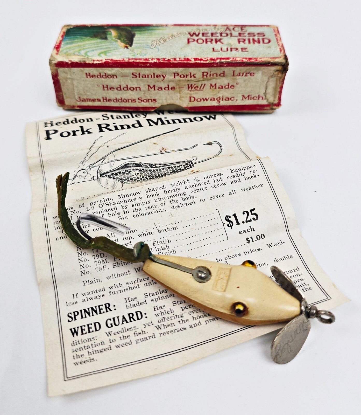 Unusual Heddon Stanley Weedless Pork Rind Lure White & Yellow W Box